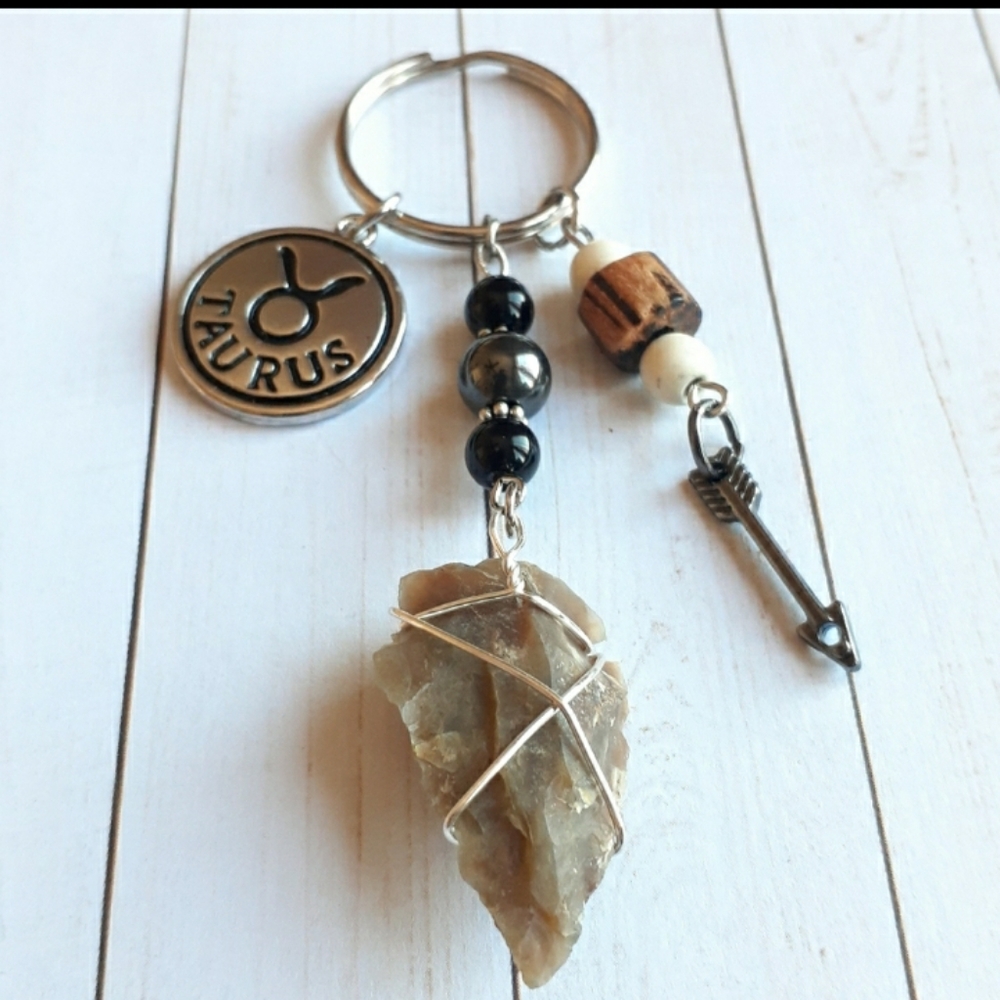 Taurus Arrowhead Keychain - Picture 2 of 2